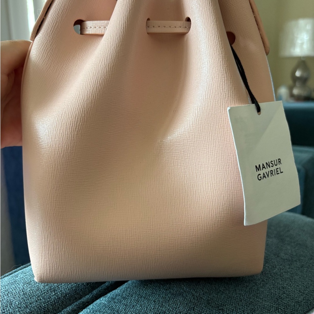 Mansur Gavriel Mini “ Saffiano” Leather Bucket Bag
NWT - Picture 8 of 8